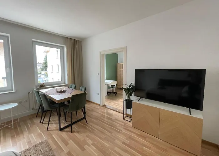 Zur Hirschstrasse 10 * كمبتن